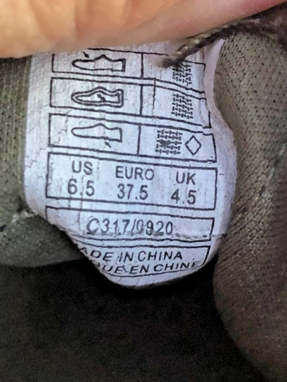 Rocket Dog Women& Sneaker Canvas Lace-up Gray Camo Shoes Sz 6.5 Frayed Edges - Picture 13 of 13